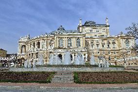Fountain at Odesa Opera House