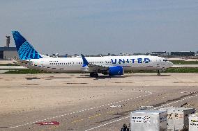 United Airlines Boeing 737 MAX Taxiing At Chicago O'Hare Airport