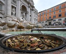 ITALY-ROME-TREVI FOUNTAIN-COINS