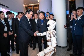 CHINA-GUANGDONG-SHENZHEN-MA YING-JEOU-TAIWAN YOUTH-VISIT (CN)