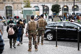 Illustration Soldats Militaires Operation Sentinelle - Paris