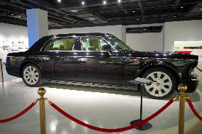 Hongqi L5 Luxury Car