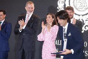 Royals At Merit In The Fine Arts Gold Medals - Cadiz