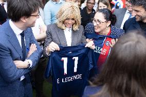 Brigitte Macron visits the medical educational institute Leonce Malecot - Saint-Cloud
