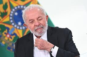 President Of Brazil, Luiz Inácio Lula Da Silva Meeting With Leaders Of The National Confederation Of Rural Workers And Family Fa