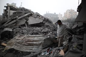 MIDEAST-GAZA-MAGHAZI REFUGEE CAMP-ISRAEL-AIRSTRIKE