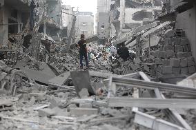 MIDEAST-GAZA-MAGHAZI REFUGEE CAMP-ISRAEL-AIRSTRIKE