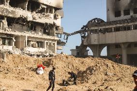 Israeli Troops Leave Gaza Al-Shifa Hospital Laying In Ruins