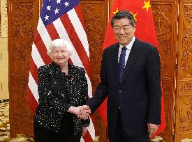 U.S. treasury secretary in China