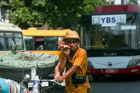 MYANMAR-YANGON-HOT DAY