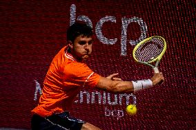 Pablo Llamas Ruiz v Hubert Hurkacz - Estoril Open 2024