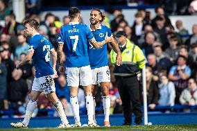 Everton FC v Burnley FC - Premier League