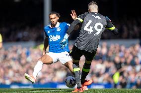 Everton FC v Burnley FC - Premier League