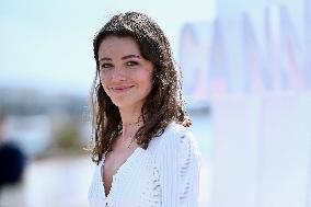 7th Canneseries - Ici Tout Commence Photocall