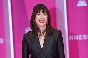 7th Canneseries - Pink Carpet