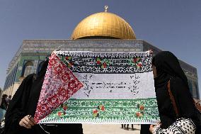 Last Friday Prayer - Jerusalem