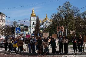 Rally in support of captive Azov defenders in Kyiv