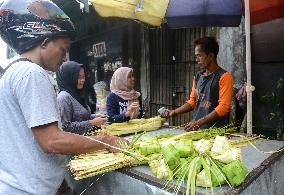 Preparation Eid Al-Fitr Celebrate In Indonesia