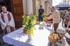 Easter Baskets Blessing In Warsaw, Poland