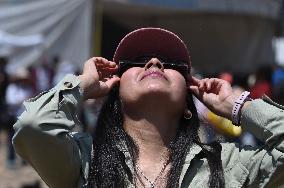 North America Awed By Total Solar Eclipse - Mexico