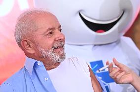 President Lula Is Vaccinated With The Flu Vaccine