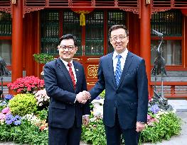 CHINA-BEIJING-HAN ZHENG-SINGAPOREAN DEPUTY PM-MEETING (CN)