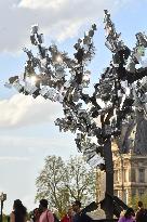 The Tree Of A Thousand Voices By Daniel Hourde - Paris