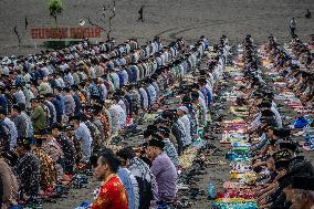 Indonesian Muslims Celebrate Eid Al-Fitr