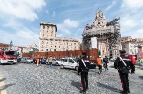 Action Of The Housing Struggle Movements In Piazza Venezia In Rome
