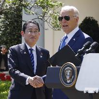 Japan, U.S. leaders' joint press conference