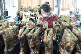 Snow Boots Export in Lianyungang