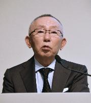 Fast Retailing CEO