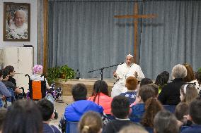 Pope Francis Meets 200 Children in a Church of Rome
