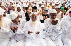 Muslims Celebrate Eid-al-Fitr In India