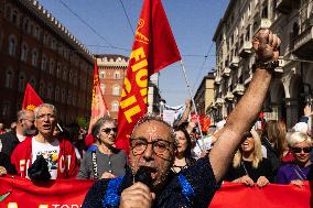 Protest Of Automotive Workers To Ask For The Relaunch Of The Car In Italy