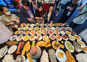 CHINA-HAIKOU-INT'L CONSUMER PRODUCTS EXPO-GLOBAL CONSUMPTION EVENT SERIES-LAUNCH (CN)