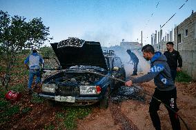 Hundreds Of Israeli Settlers Attack Palestinian Villages - West Bank