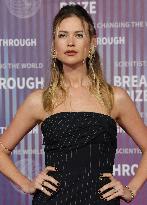 10th Annual Breakthrough Prize Ceremony - LA