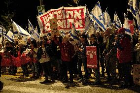 Anti-Netanyahu Protest In Caesarea - Israel