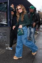 Jennifer Lopez Heads To Lunch With Matt Damon - NYC