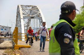 Daily Life On The Colombian-Venezuelan Border