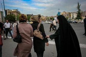 Files - Crackdown On Women Intensifies Under Cover Of War - Tehran