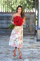 Brooke Burke All Smiles With Fresh Cut Flowers - LA
