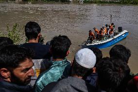 Boat Capsizes In Jhelum In Srinagar, Many Dead