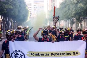 Forest firefighters demonstrate - Valencia