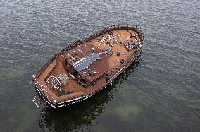 Finnish boat stuck in shallow water