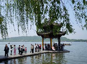 CHINA-ZHEJIANG-HANGZHOU-WEST LAKE-TOURISM (CN)