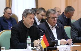 Ukraine and Germany discuss energy and defence projects