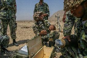 Files - Iranian Army Military Drill
