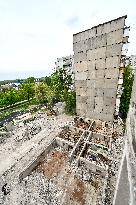 Reconstruction of destroyed apartment blocks continues in Zaporizhzhia